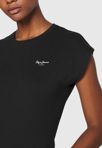 Pepe Jeans BLOOM - Camiseta básica - black