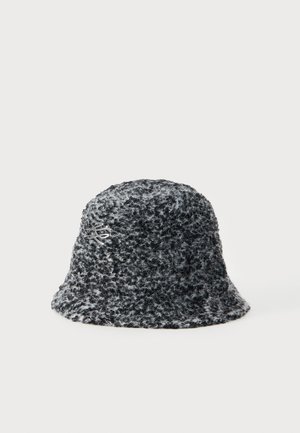 KARL LAGERFELD, K/AUTOGRAPH BOUCLE BUCKET - Bonnet - black
