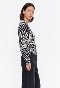 Bimba Y Lola ZEBRA  - Jersey de punto - zebra marfil