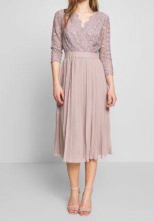 Cocktailkjole / festkjole - beige