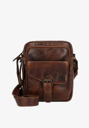 Braune Leder-Crossbody-Tasche mit strukturiertem Finish, verstellbarem Riemen, Fronttasche und Schnallenverschluss. Die Maße betragen etwa 20x25 cm.