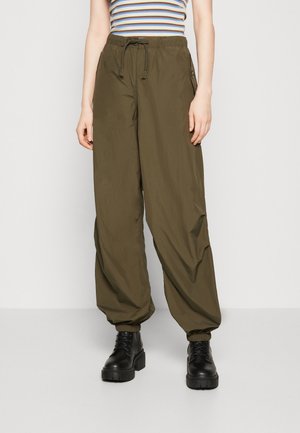 ONLY ONLJOANNE LOOSE PANT - Pantaloni - olive night