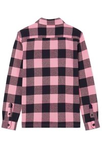 Camicia a maniche lunghe con motivo a quadri rosa e blu scuro, realizzata in un tessuto dalla texture morbida, con colletto e polsini con bottone.