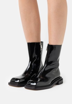 Sportmax Bottines - black