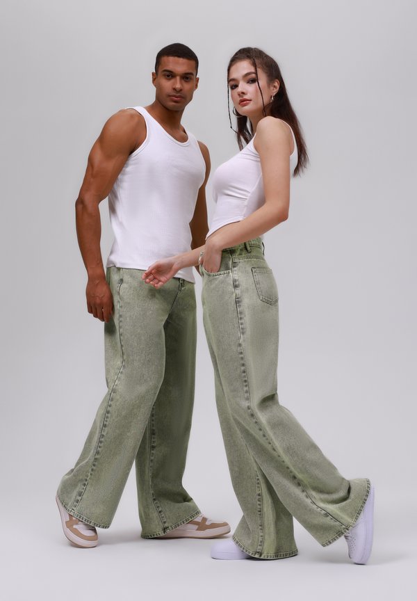 UNISEX - Baggy Jeans - soft olive3