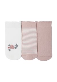 Drei Paar gefaltete Babysocken in Weiß mit einem Rosenmuster, rosa-weißen Streifen und in einem einheitlichen, gedämpften Rosaton.