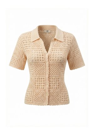Beige gehaakt kort mouwtjestop met kraag, knoopsluiting aan de voorkant en een vierkant patroon in opengewerkt breiwerk.