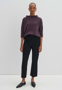 someday. UMIKA - Sweater - plum