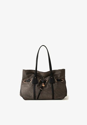 Borsa tote in pelle marrone testurizzata con manici neri e occhielli e ferramenta color oro, con dettaglio di chiusura con coulisse.