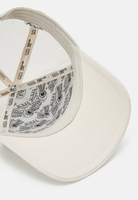 Von Dutch TRUCKER BOSTON UNISEX - Kšiltovka - cream/gold-coloured