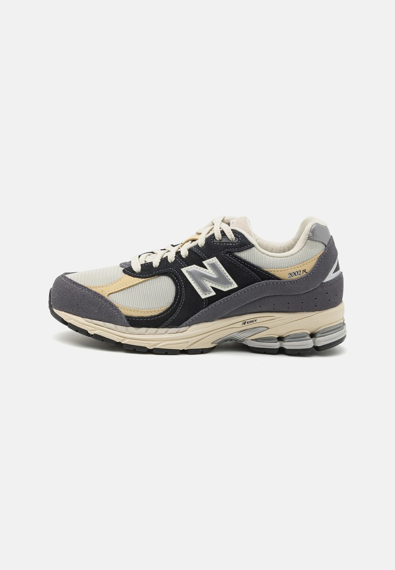 New Balance M2002 UNISEX - Sporta apavi - magnet