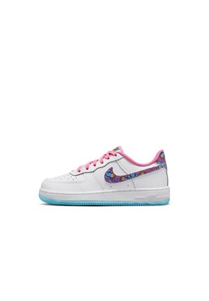 Sneakers - white