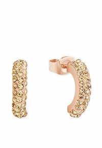 Roséguld hoopsörhängen med en rad av klara kristaller, som visar en texturerad yta och en säker låsdesign.