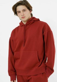 Unselected, burgundy