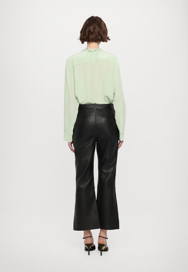 CROPPED KICK  - Leather trousers4