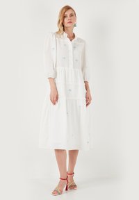 LELA REGULAR FIT - Haljina-majica - white