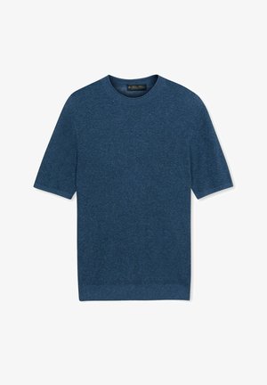 Pull en maille bleu à manches courtes avec col rond et ourlet côtelé, présenté sur un fond blanc.