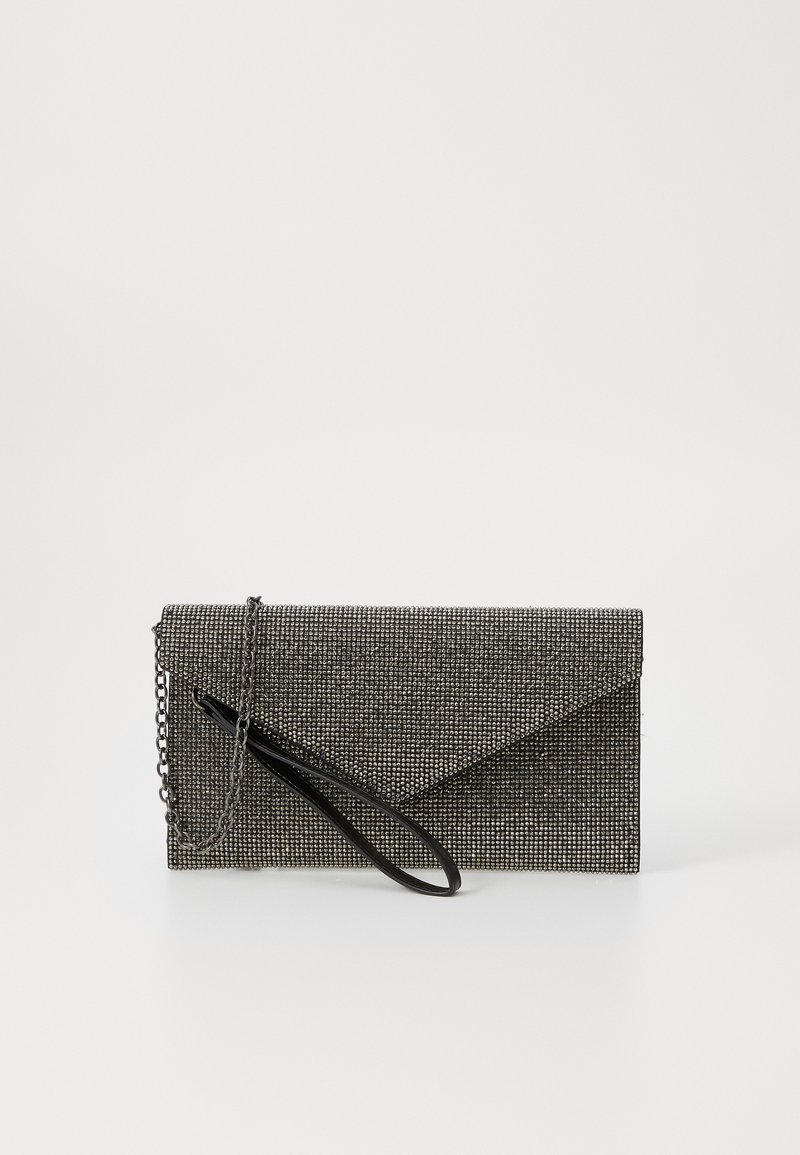 Clutch in grigio metallico con motivo a rete texturizzato, design a busta, tracolla a catena e un elegante e sottile cinturino da polso.