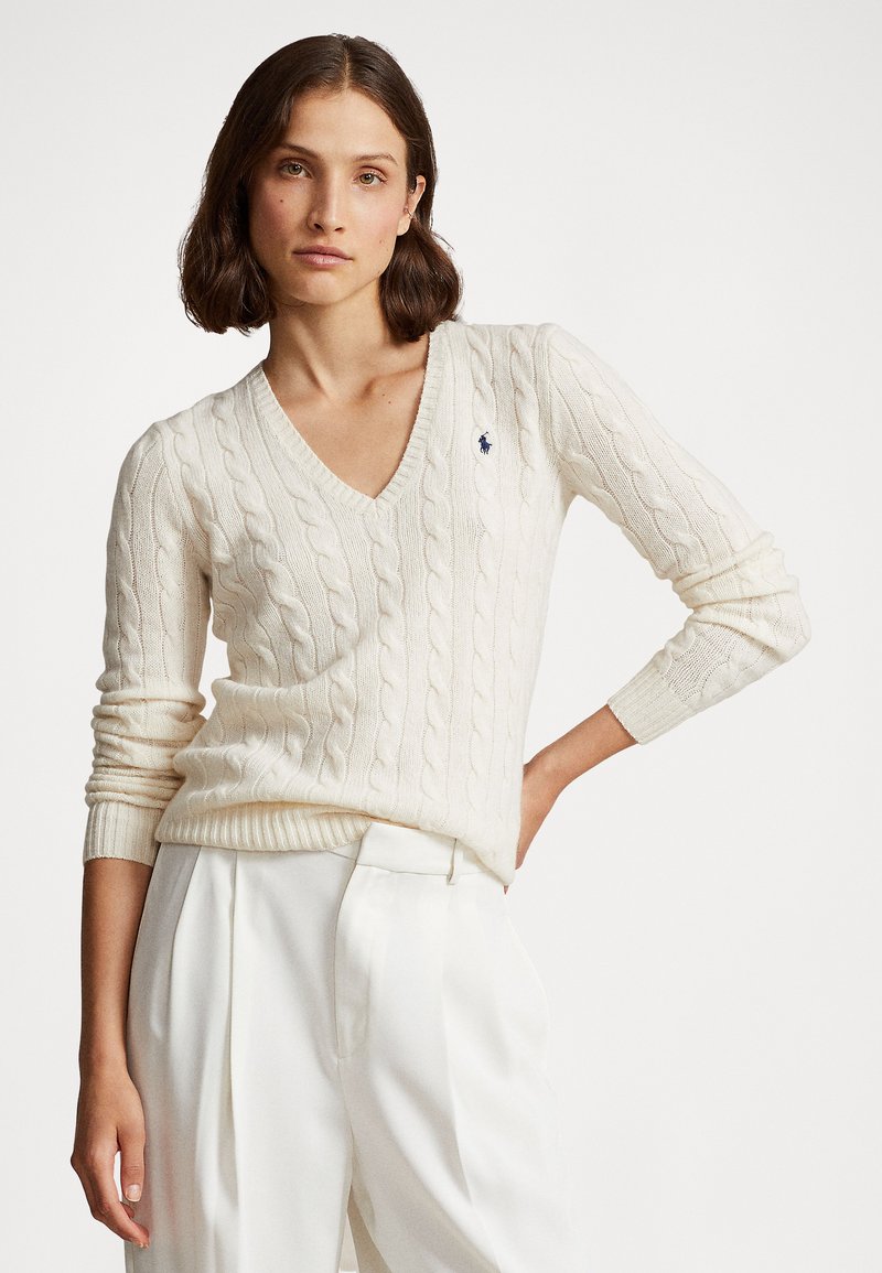 Polo Ralph Lauren - CABLE-KNIT WOOL-CASHMERE V-NECK JUMPER - Strikkegenser - cream, Forstørre