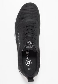 Black sneaker featuring mesh and synthetic material, lace-up design, padded collar, logo on the side, and a white outsole. Size 42.