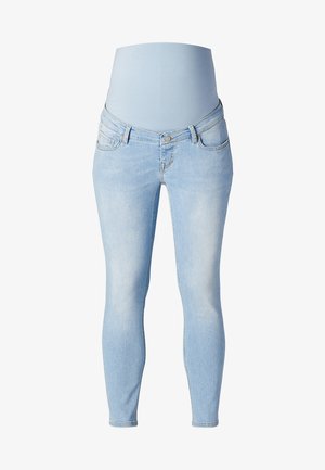 Jeans de maternité bleu clair avec une taille haute extensible. Présente un design classique à cinq poches et une texture en denim légèrement décolorée.
