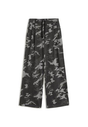 Pantalon à jambes larges avec imprimé camouflage noir et gris et taille élastique avec cordon noir.