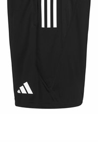 Schwarze Sportshorts aus einem leichten Material, mit weißem Adidas-Logo und drei vertikalen Streifen an der Seite.