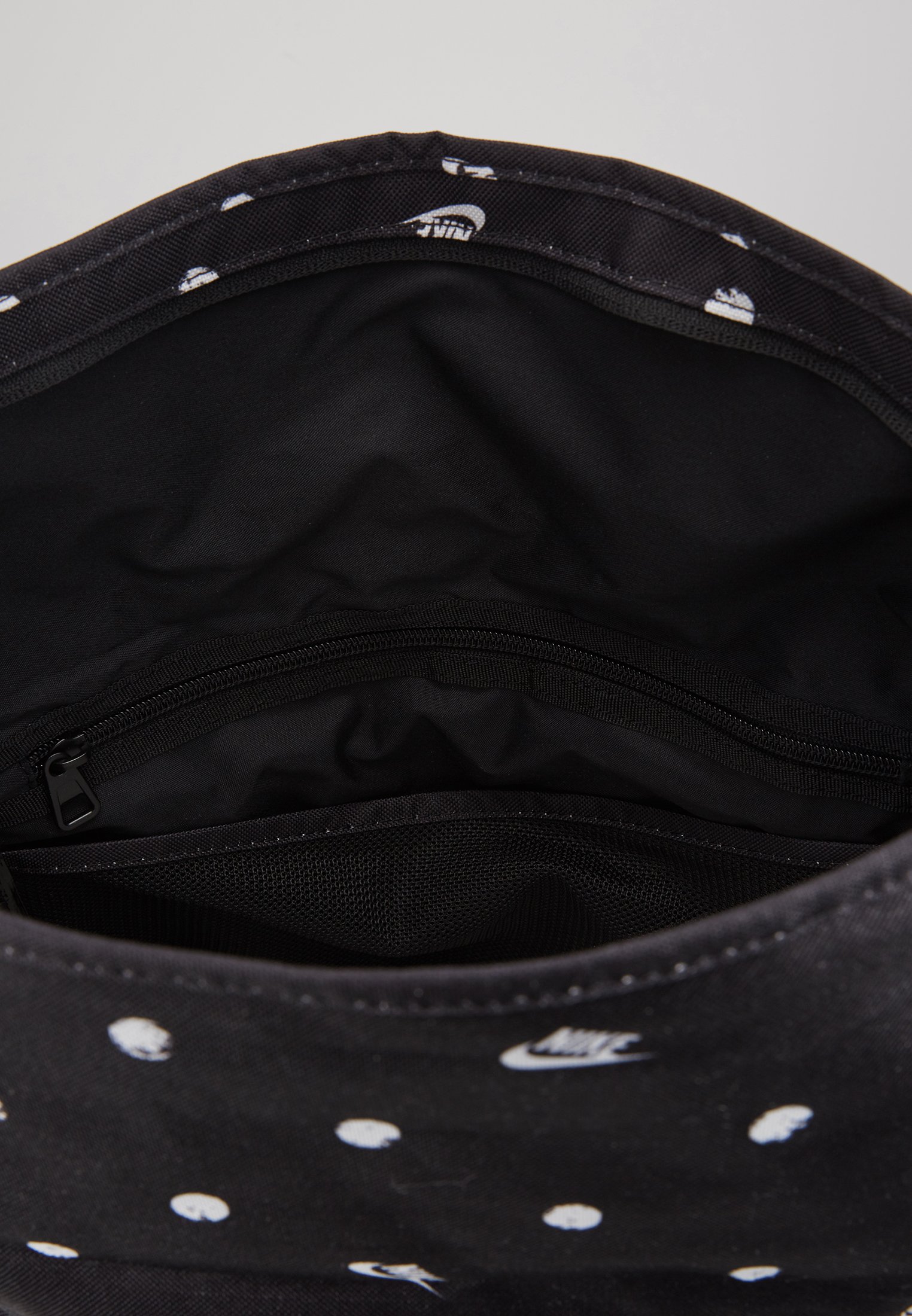 nike performance radiate rucksack