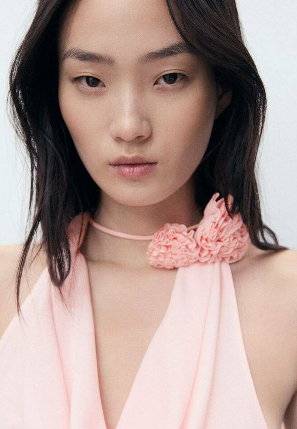 DRAPED WITH FLOWER DETAIL - Top2