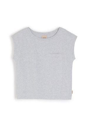 Szara bawełniana koszulka z krótkim rękawem, okrągłym dekoltem i kieszenią na piersi. Miękka tekstura i skrócony, prostokątny fason. Metka po boku.