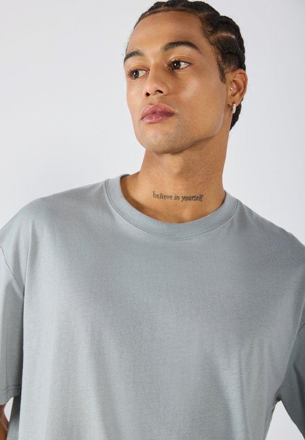 UNISEX - Basic T-shirt - monument4