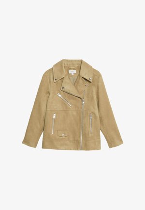 Tan ruskinds moto-jakke med spidse kraver, asymmetrisk lynlås og sølvhardware. Har lynlåslommer og et cropped design.