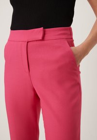 s.Oliver BLACK LABEL Kalhoty - pink