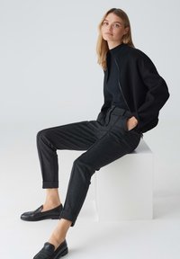 OPUS MELINA REMIX - Chino - black