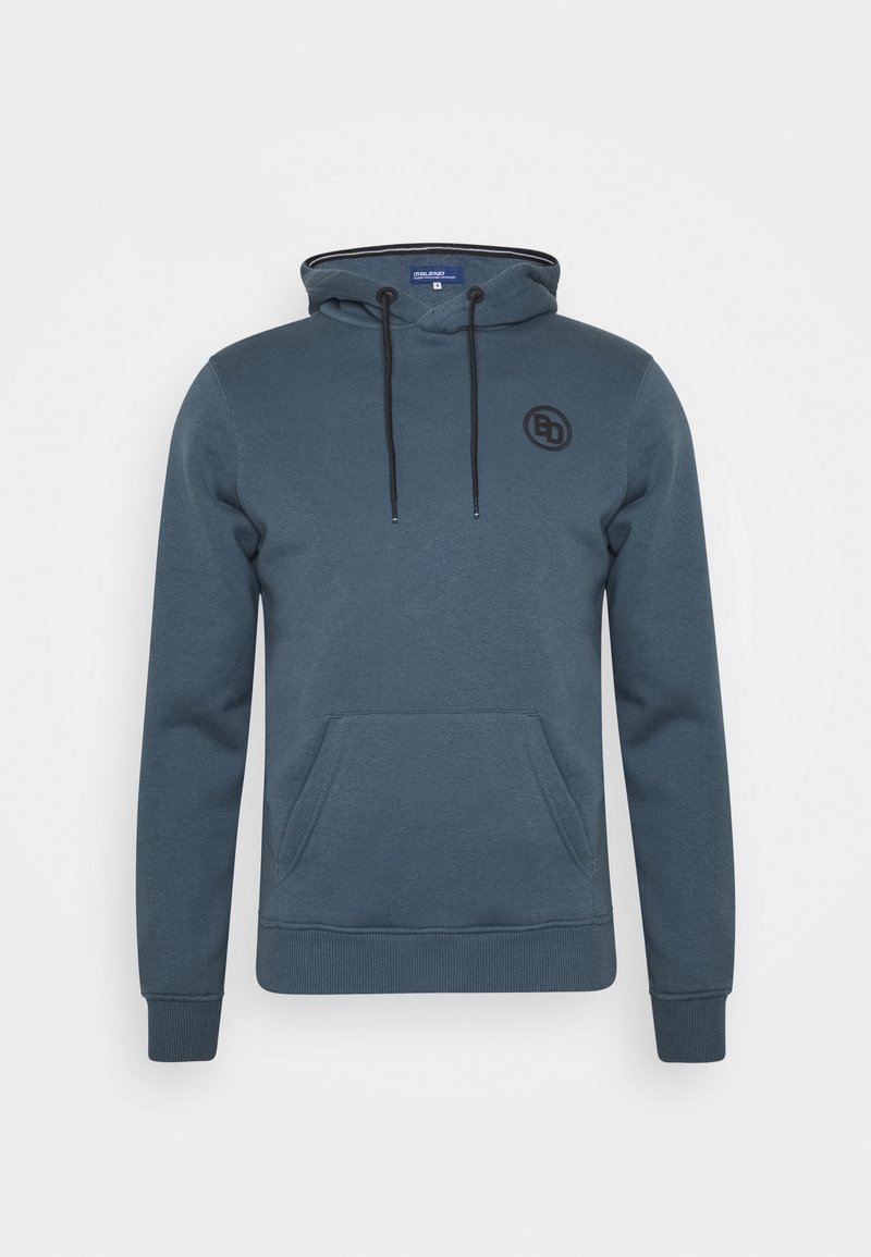 Sudadera con capucha de tejido mezcla de algodón azul. Cuenta con un bolsillo tipo canguro, cordones negros y un parche con el logo en el pecho.