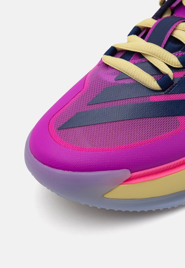 ADIZERO SELECT 3.0 - Basketball shoes4