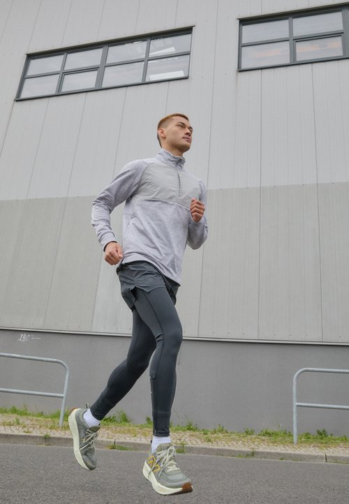 New Balance ATHLETICS GRID 1/2 ZIP - Long-sleeved top - athletic grey — foto 2