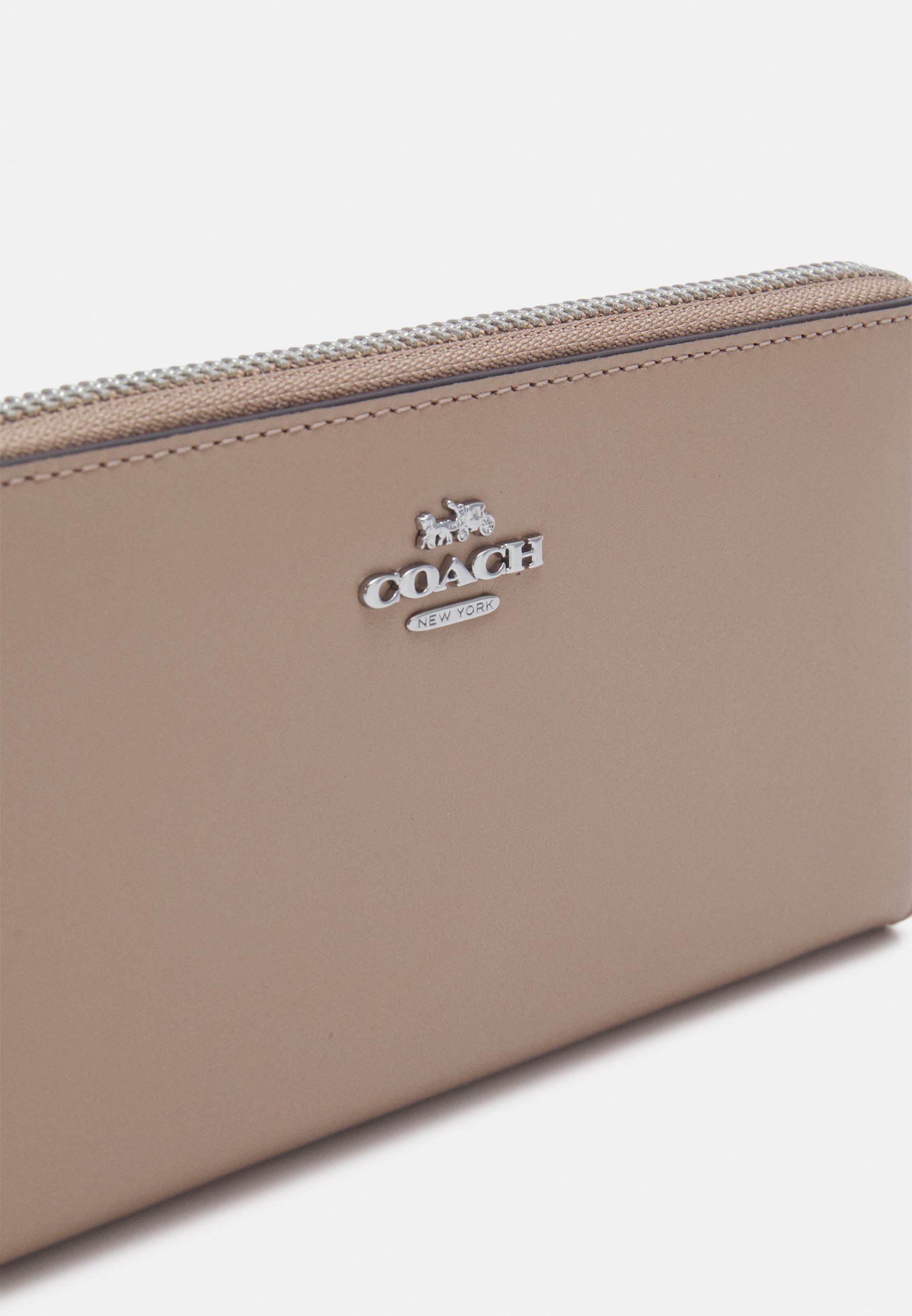 coach skinny continental leather wallet