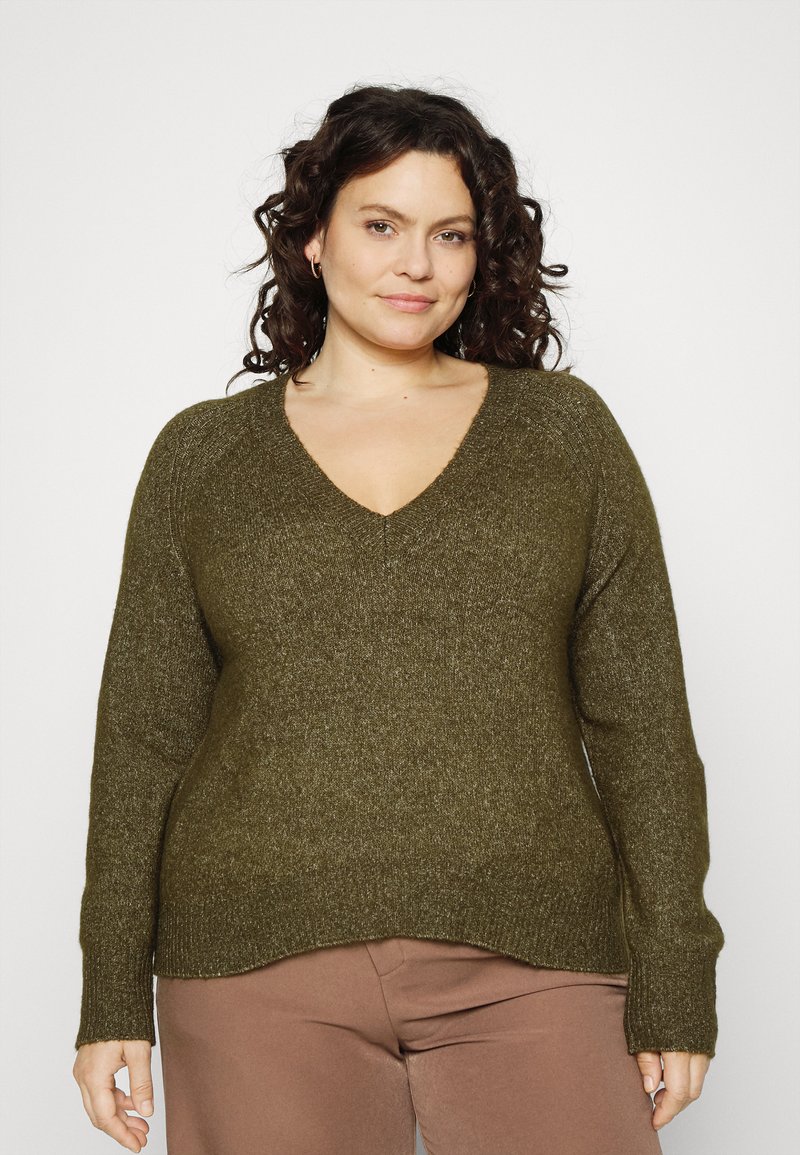 Vero Moda Curve VMNEWWIND VNECK - Camisola - dark olive