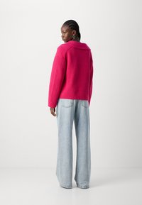 Mos Mosh Pulover - pink peacock