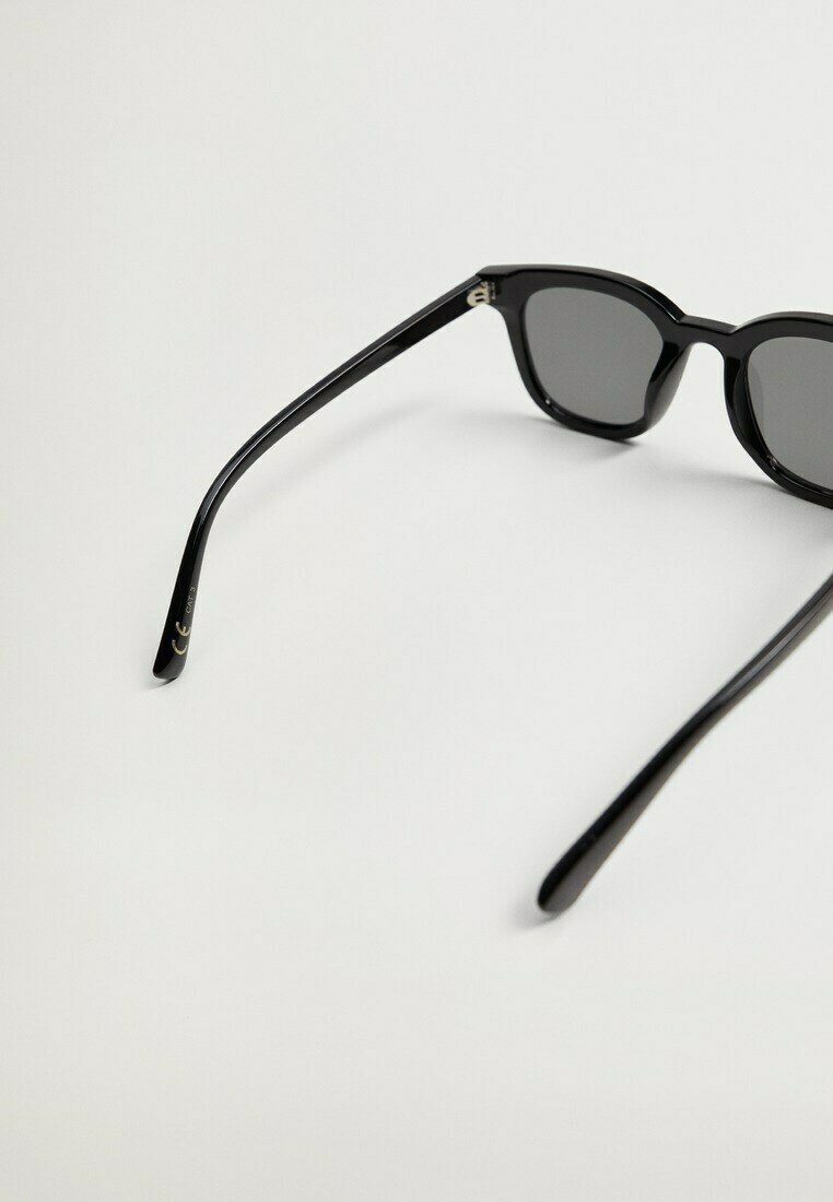 Mango BRODEY - Occhiali da sole - black/nero - Zalando.it