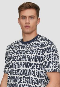 QS MIT ALL-OVER - T-shirt print - tiefblau
