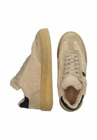 Beige sneakers made of suede and fluffy fabric, featuring a rubber sole and dark accents on the heel and sides. Laced design with textured upper.