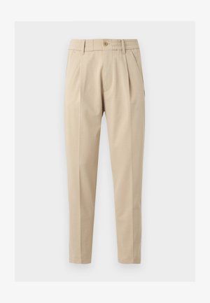 Pantaloni bej conici, cu pliuri, buzunare laterale, bucle pentru curea și închidere cu nasture în talie.