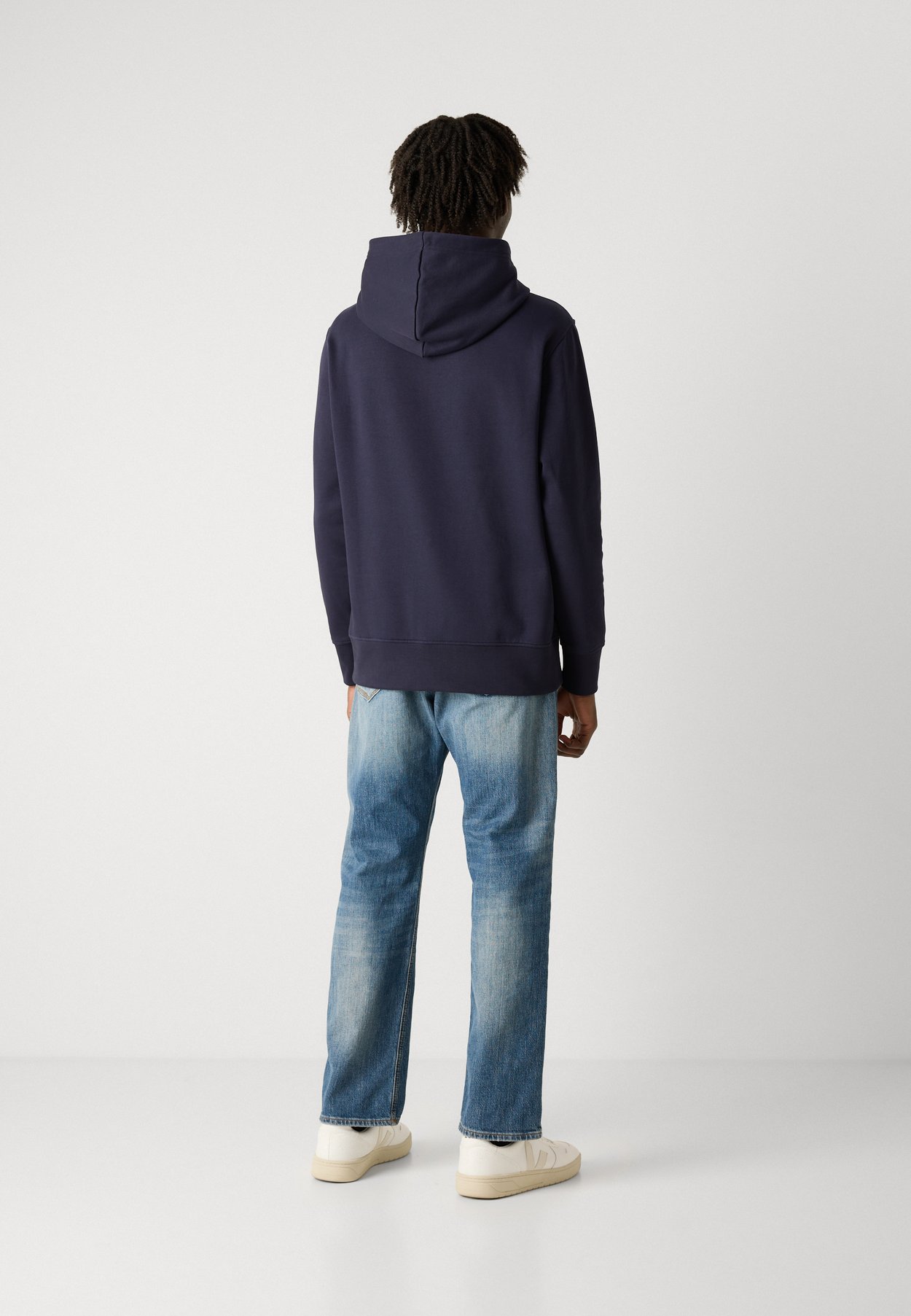 Kapuzenpullover