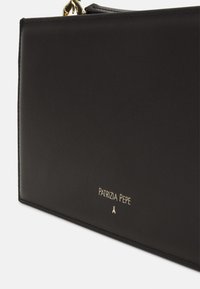 Patrizia Pepe BORSA - Mala a tiracolo - nero