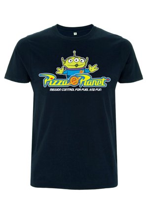 Černé bavlněné tričko s barevným grafickým motivem zeleného mimozemšťana se třemi očima, označeného "Pizza Planet" a textem níže. Krátké rukávy.