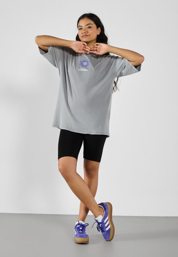 Print T-shirt - acid wash2