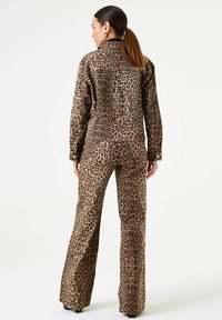 Garcia Spijkerjas - turtledove