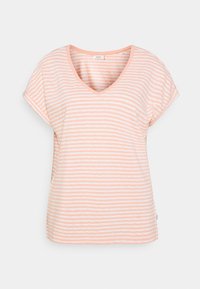 Camiseta de manga corta de rayas en melocotón y blanco con escote en V. Tejido suave con un corte relajado y mangas ligeramente enrolladas.